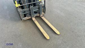Clark gas forklift - 11