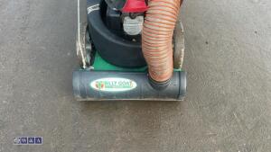 BILLY GOAT PROFESSIONAL MULTI VAC MV650SPH self propelled vacuum c/w wanderhose (s/n 091860077) - 10
