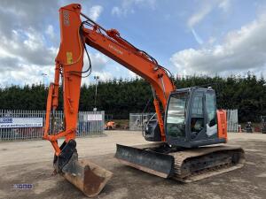2014 HITACHI ZX135US-SB steel tracked excavator S/n: C00091587 with bucket, blade, piped & Q/hitch