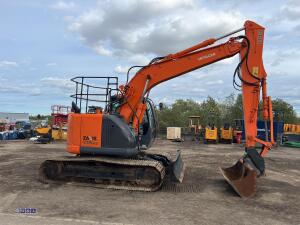 2014 HITACHI ZX135US-SB steel tracked excavator S/n: C00091587 with bucket, blade, piped & Q/hitch - 5