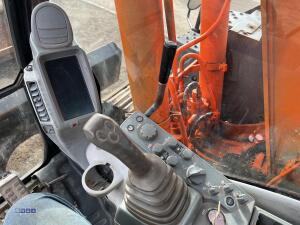2014 HITACHI ZX135US-SB steel tracked excavator S/n: C00091587 with bucket, blade, piped & Q/hitch - 29