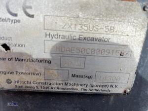 2014 HITACHI ZX135US-SB steel tracked excavator S/n: C00091587 with bucket, blade, piped & Q/hitch - 33