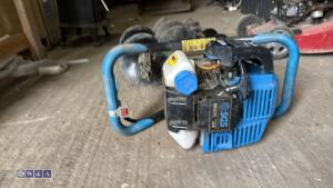 SAS petrol posthole borer - 4