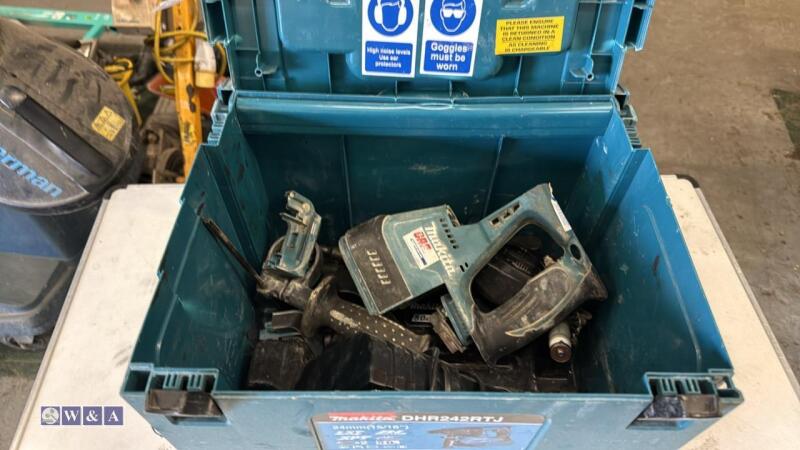 MAKITA 18v drill parts c/w case