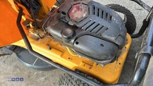 McCULLOCH HORNET ride on mower - 13
