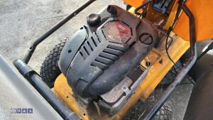 McCULLOCH HORNET ride on mower - 15