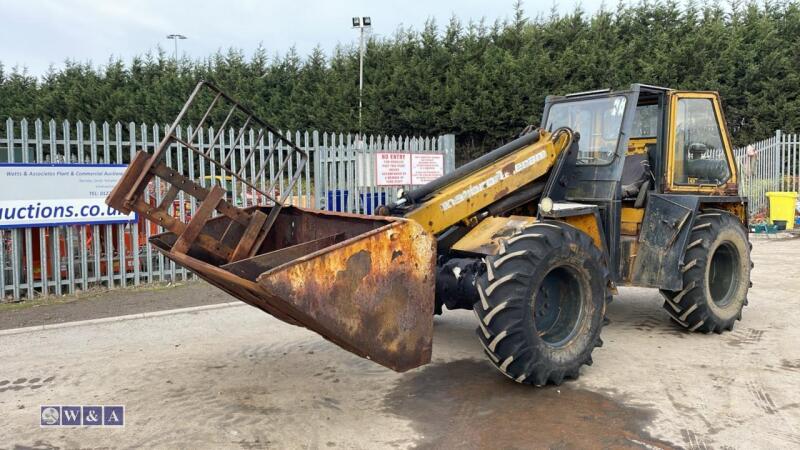 MATBRO 40 c/w bucket forks