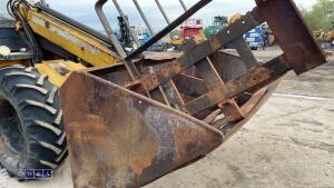 MATBRO 40 c/w bucket forks - 7