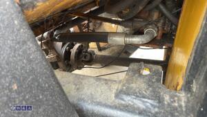 MATBRO 40 c/w bucket forks - 12