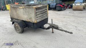 ATLAS COPCO XAS66 fast tow compressor