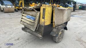 ATLAS COPCO XAS66 fast tow compressor - 4