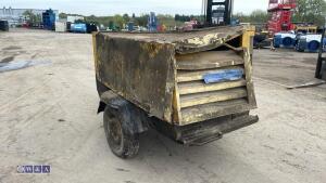 ATLAS COPCO XAS66 fast tow compressor - 5
