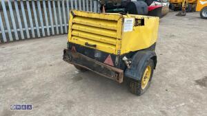 ATLAS COPCO XAS36 fast tow compressor - 4
