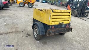 ATLAS COPCO XAS36 fast tow compressor - 6