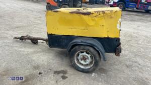 ATLAS COPCO XAS36 fast tow compressor - 7