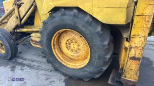 Ford 550 backhoe loader - 11