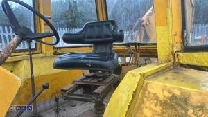 Ford 550 backhoe loader - 21