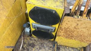 Ford 550 backhoe loader - 23