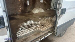 Iveco panel van - 14