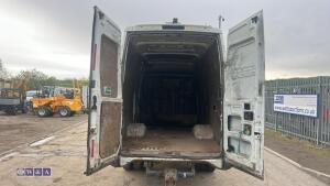 Iveco panel van - 16