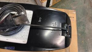 2 x LED yard lights - 4
