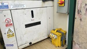 GROUNDHOG 12ft towable welfare unit - 20