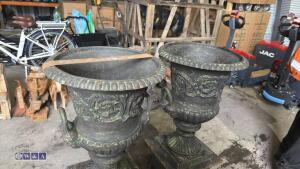 Pair of ornate urns c/w plinth (cast iron, antique green finish) - 2