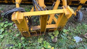 ECON WSPDT-D28 Snow plough c/w hydraulic off set - 12
