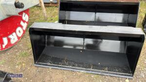 Bucket c/w Bobcat brackets (unused) - 5