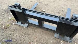 Pallet forks c/w bobcat brackets - 5