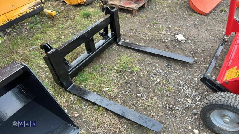 Pallet forks c/w euro brackets