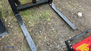 Pallet forks c/w euro brackets - 2