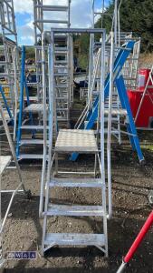 Aluminium platform steps - 2
