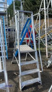 Aluminium platform steps - 3