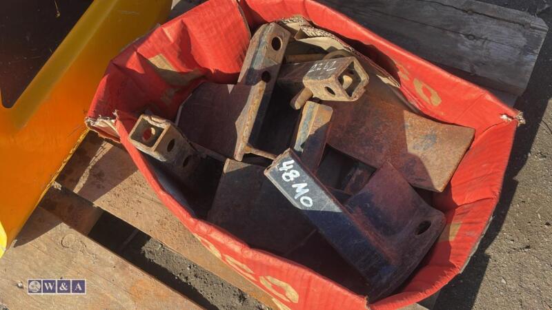 3 x pairs of digger scraper extensions to suit JCB 8008