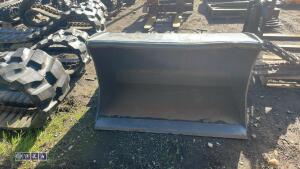Hydraulic bucket to suit forklift - 3