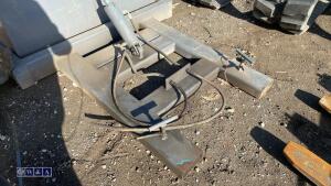 Hydraulic bucket to suit forklift - 7