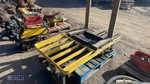 Forklift mast c/w tines