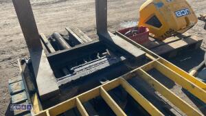 Forklift mast c/w tines - 8