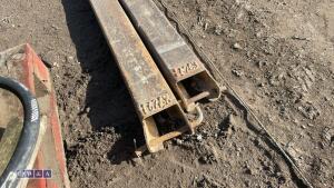 Pair of pallet tine extensions - 3