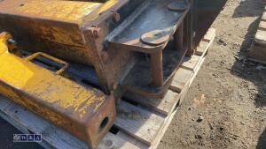 ARROWHEAD S60 hydraulic machine breaker c/w lines (5588) (45mm pins) - 3