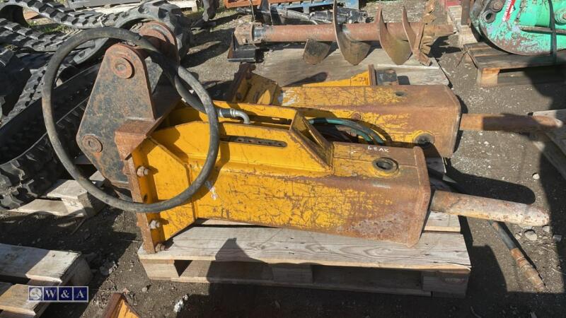 ARROWHEAD S60 hydraulic machine breaker c/w 1 x line (7531) (45mm pins)