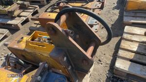 ARROWHEAD S60 hydraulic machine breaker c/w 1 x line (7531) (45mm pins) - 5