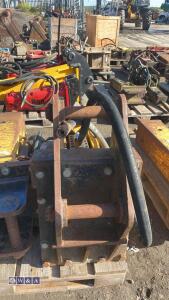 ARROWHEAD S60 hydraulic machine breaker c/w 1 x line (7531) (45mm pins) - 6