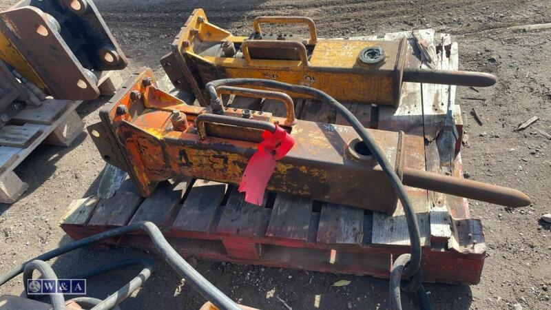 ARROWHEAD S20 hydraulic machine breaker c/w 1 x line (4575) (25mm pins)