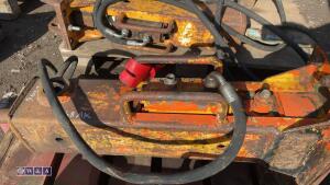 ARROWHEAD S20 hydraulic machine breaker c/w 1 x line (4575) (25mm pins) - 8