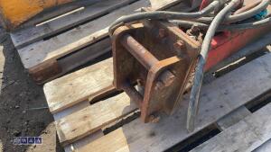 Hydraulic machine breaker c/w lines (40mm pins) - 7