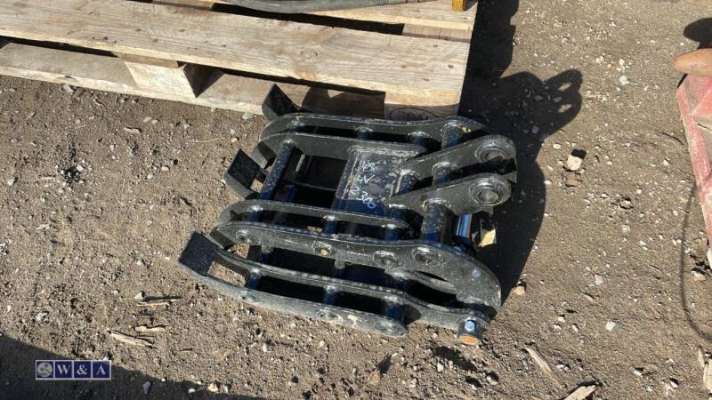 Log grab (25mm pins)(unused)