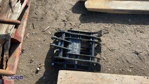 Log grab (25mm pins)(unused) - 5