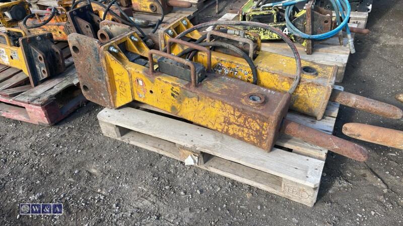 ARROWHEAD S40 hydraulic machine breaker (7084) (45mm pins)